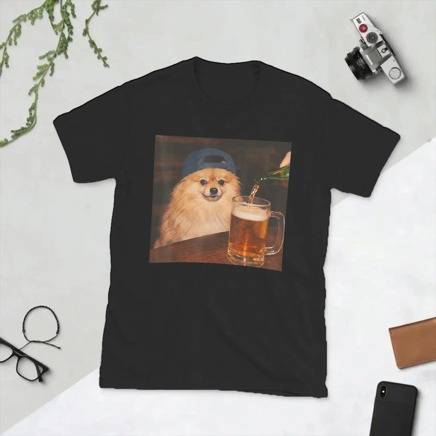 Pomeranian Drinking Beer T-Shirt