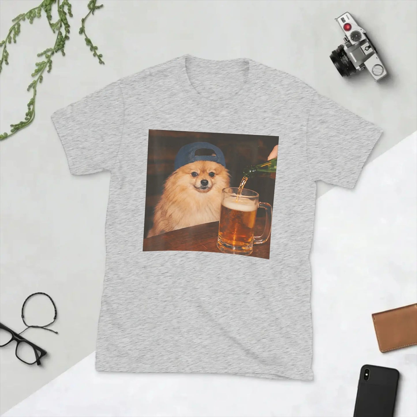 Pomeranian Drinking Beer T-Shirt